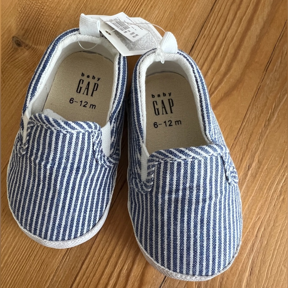 Baby Gap striped loafers size 6-12 months